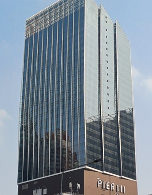PIER 111