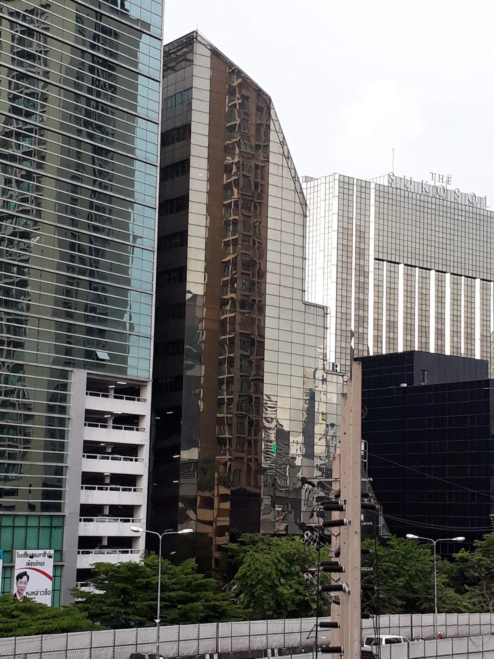 อาคารสิริภิญโญ (SIRIPINYO BUILDING) – สำนักงานให้เช่าพญาไท ทำเลศักยภาพติด BTS พญาไท ใจกลางกรุงเทพฯ
