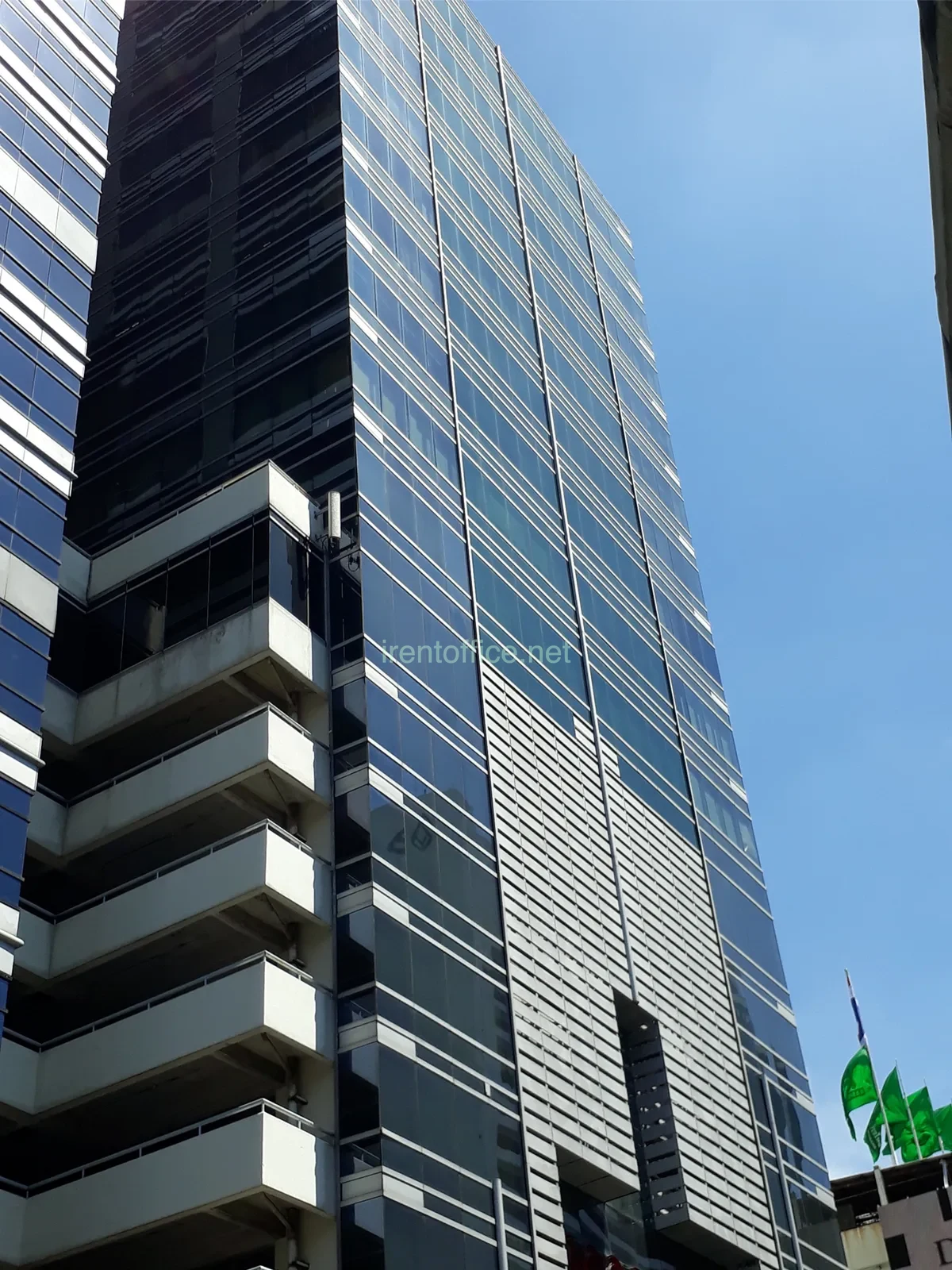 อาคารปาโซ ทาวเวอร์ (PASO Tower) ออฟฟิศให้เช่าย่านสีลม-สาทร ทำเลธุรกิจใจกลางกรุงเทพ ใกล้ BTS และ MRT