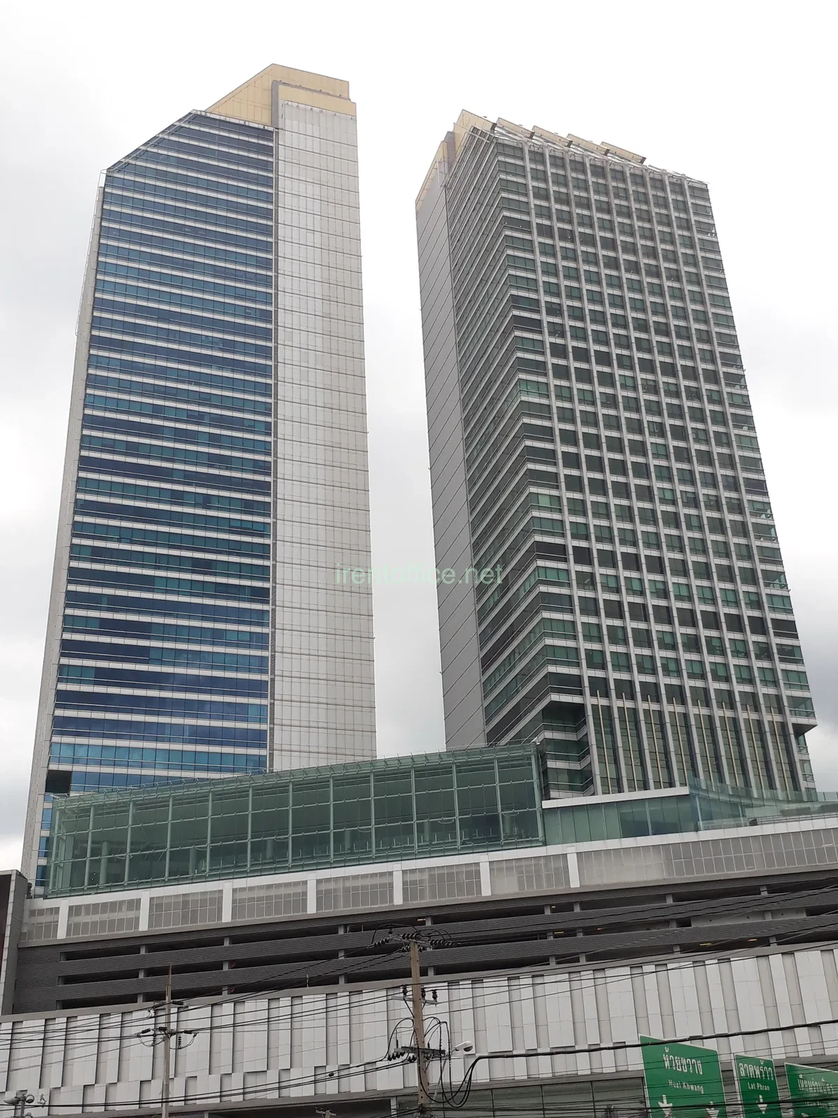 อาคารซีดับเบิ้ลยู ทาวเวอร์ (CW TOWER) – สำนักงานให้เช่ารัชดา ห้วยขวาง อาคารสำนักงานใจกลาง New CBD กรุงเทพฯ