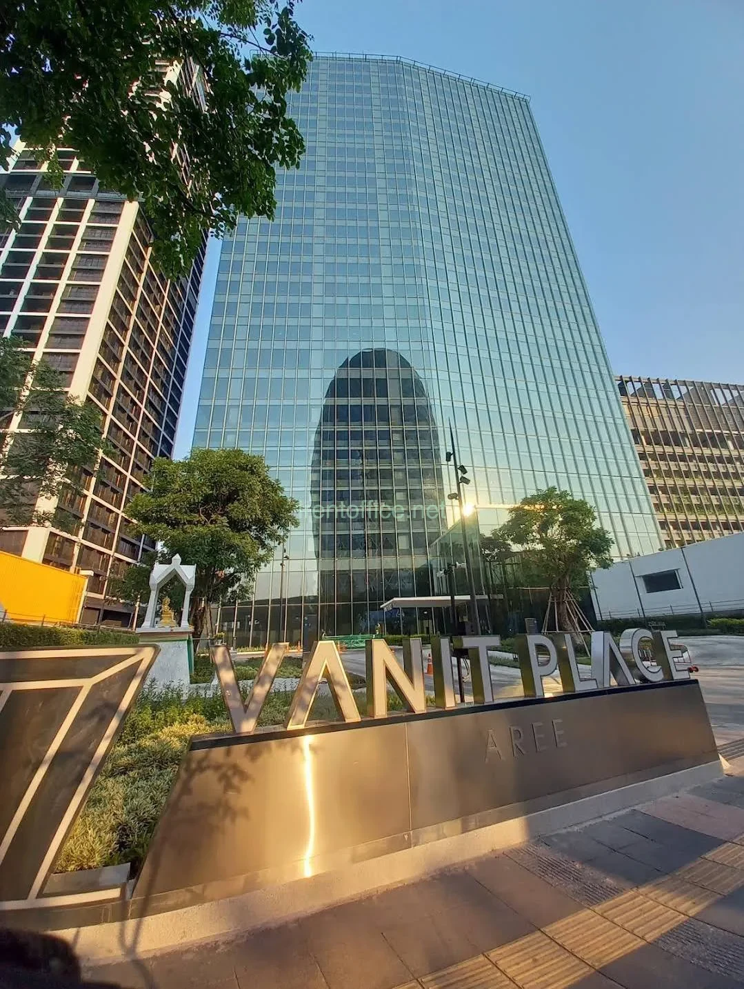 อาคารวานิชเพลซ อารีย์ (VANIT PLACE AREE) – สำนักงานให้เช่าเกรด A ใกล้ BTS อารีย์ ทำเลพหลโยธิน ศูนย์กลางธุรกิจ New CBD