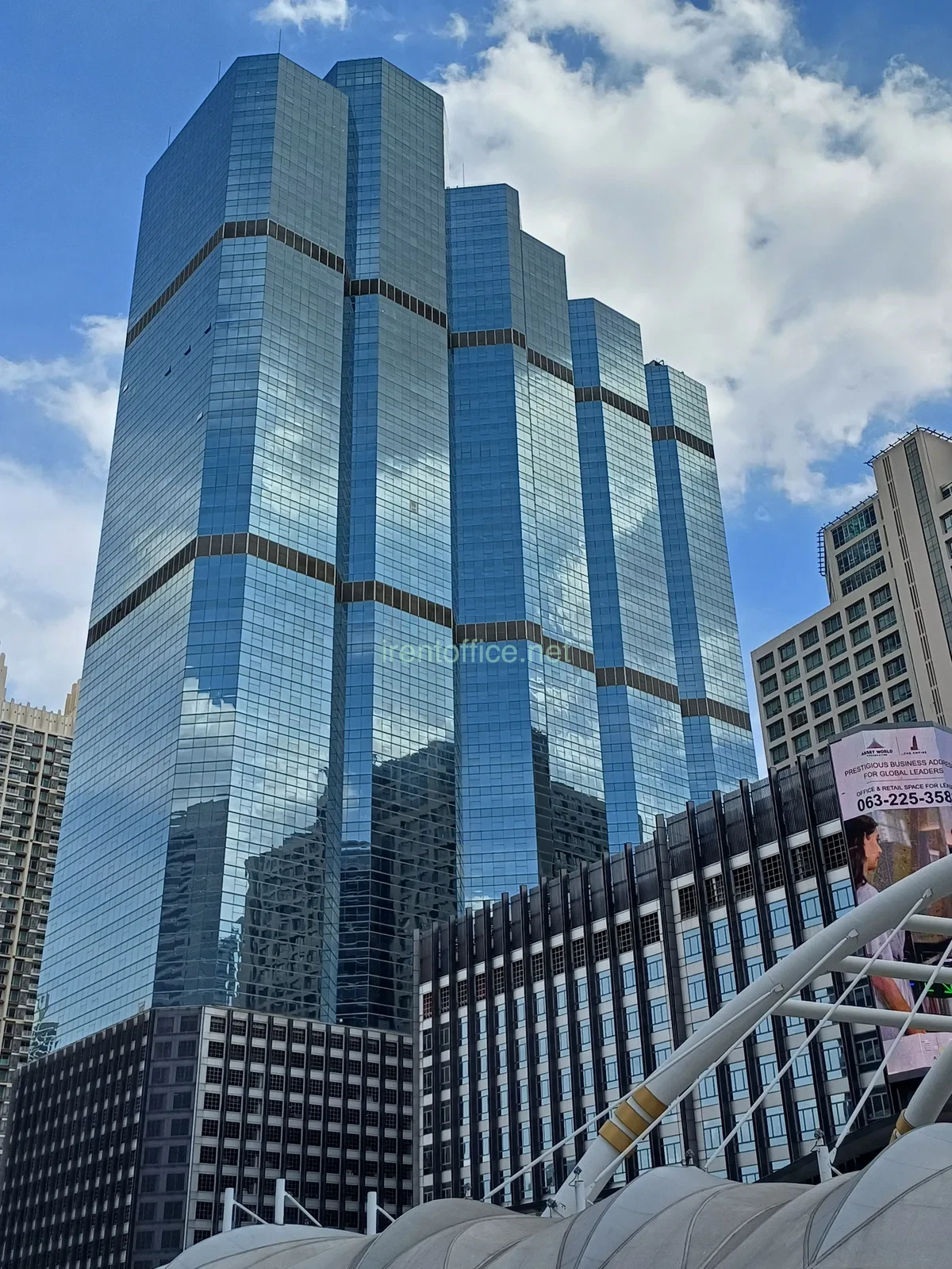 อาคารเอ็มไพร์ ทาวเวอร์ EMPIRE TOWER ออฟฟิศให้เช่าสาทร อาคารสำนักงานระดับแลนด์มาร์ก ใจกลางสาทร ใกล้ BTS ช่องนนทรี