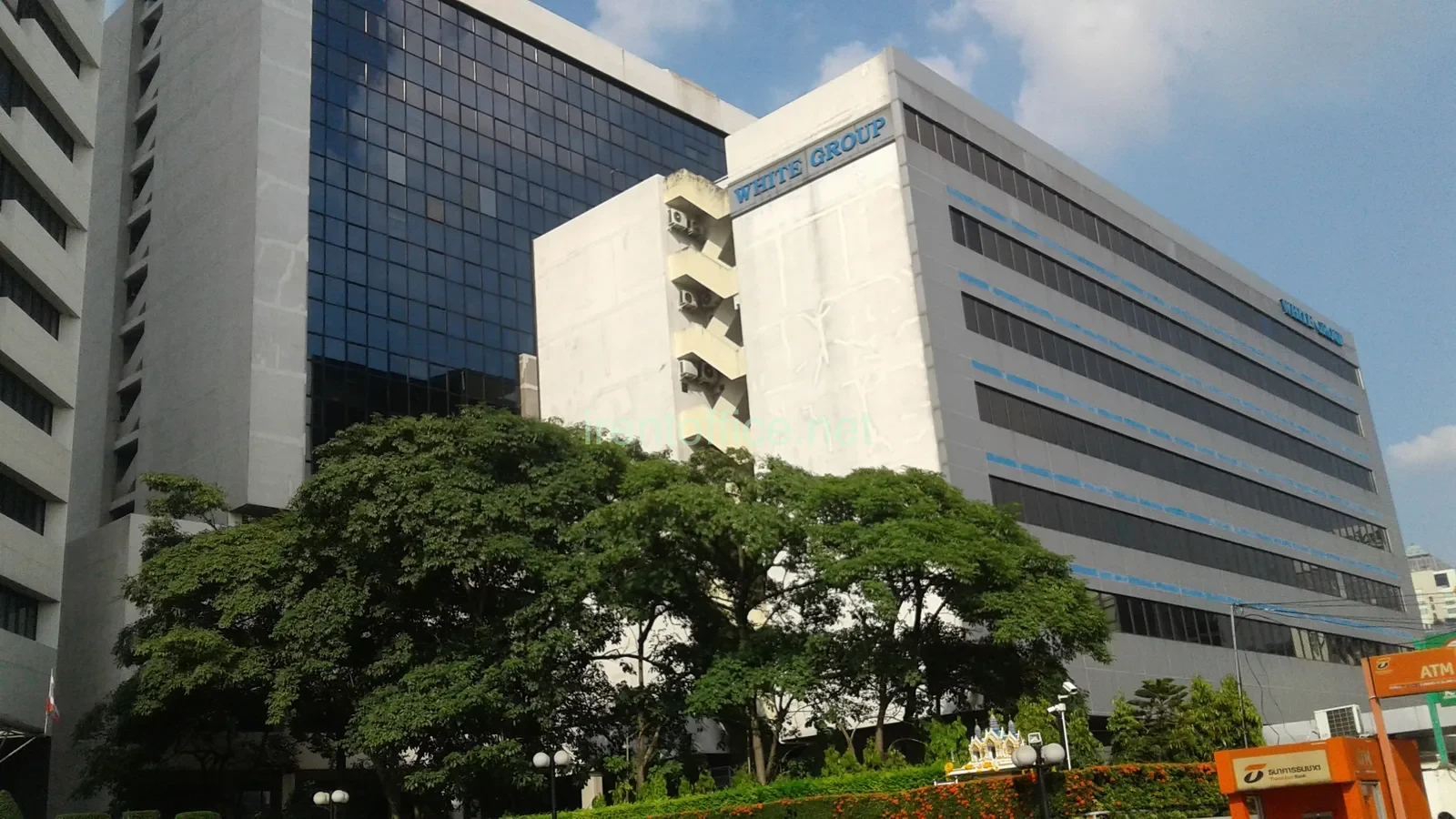 อาคารไวท์ กรุ๊ป (White Group Building) – สำนักงานให้เช่าย่านสุขุมวิท 42 ทำเลศักยภาพใกล้เอกมัย–พระโขนง