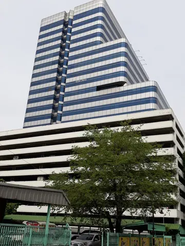 อาคารเจมส์ ทาวเวอร์ (Gems Tower) ออฟฟิศให้เช่าใจกลางสีลม ใกล้ BTS สุรศักดิ์ และย่านธุรกิจสาทร