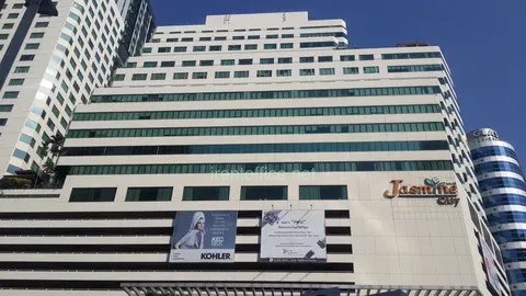 อาคารจัสมิน ซิตี้ (Jasmine City Building) ออฟฟิศให้เช่าอโศก-สุขุมวิท 23 ใกล้ BTS อโศก ทำเล CBD ครบวงจรใจกลางเมือง