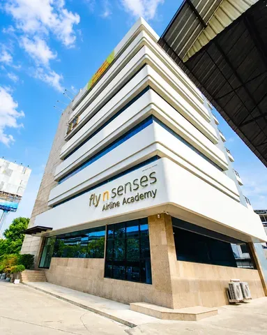 อาคารฟลาย แอนด์ เซ็นส์ (FLY N SENSES BUILDING) สำนักงานให้เช่าวิภาวดี-หลักสี่ พิกัดใหม่ตอบโจทย์ออฟฟิศยุคโมเดิร์น