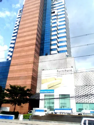 อาคาร โมเดอร์นฟอร์ม ทาวเวอร์ (MODERNFORM TOWER) ออฟฟิศให้เช่าศรีนครินทร์ ทำเลธุรกิจฝั่งตะวันออกที่เติบโตอย่างรวดเร็ว