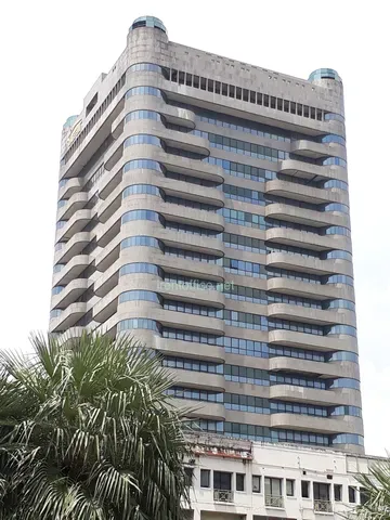 อาคาร ไพโรจน์กิจจา คอมเพล็กซ์ (PIROJKIJJA COMPLEX) ออฟฟิศให้เช่าบางนา ทำเลธุรกิจศักยภาพบนถนนบางนา-ตราด เดินทางสะดวก