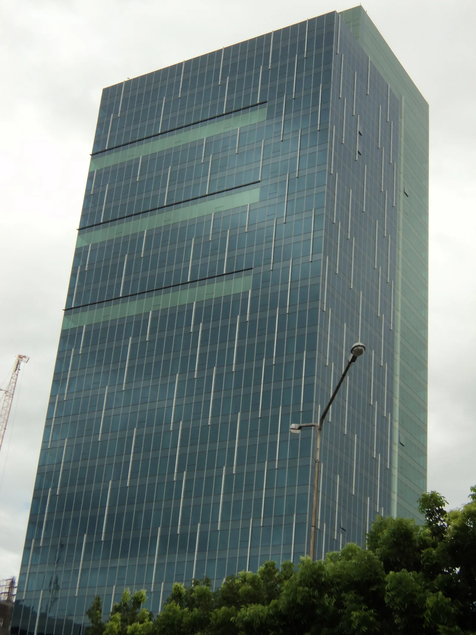 อาคารเอไอเอ แคปปิตอล เซ็นเตอร์ (AIA CAPITAL CENTER) – สำนักงานให้เช่ารัชดา ห้วยขวาง ทำเลสำนักงานใหญ่ระดับพรีเมียมใจกลาง New CBD